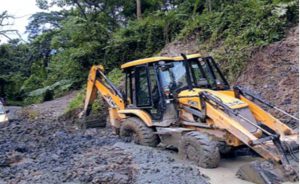 Landslide Clearance at Usuto Kohima road.